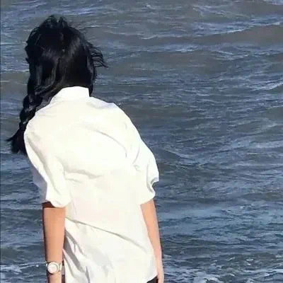红河伴游女生武映颖的资料