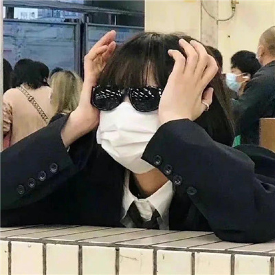 红河伴游女生冯萧玉的资料